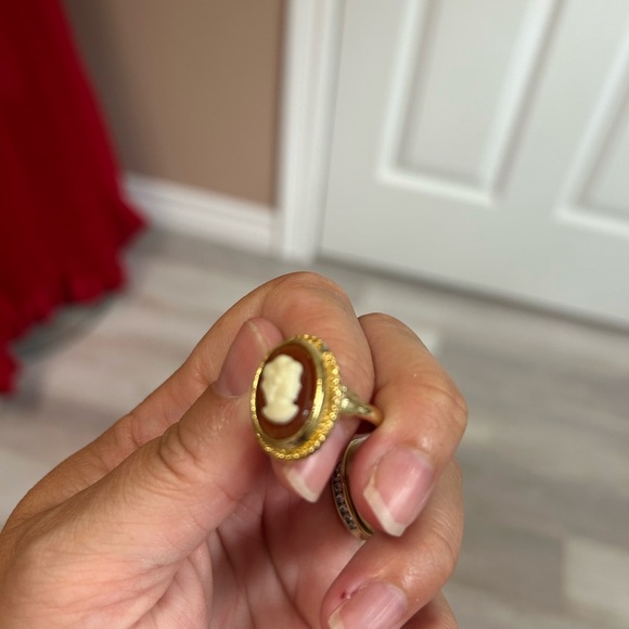 4/$100 cameo vintage 1980 Edwardian ring size 7 ❤️ - Picture 10 of 12
